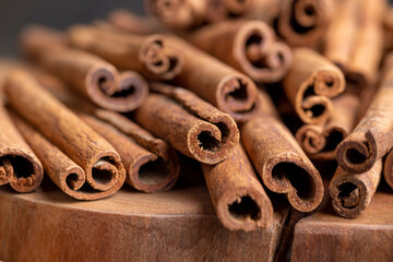 Obraz na płótnie Canvas Whole dried cinnamon for baking