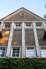 Exterior and Garden of a Beautiful Georgian Era English House
