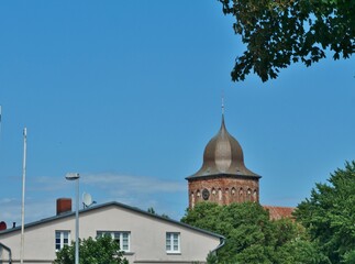 Fototapeta na wymiar St.-Jacobi-Kirche in Gingst auf Rügen