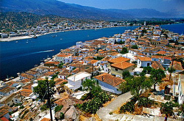 Cidade no mar Egeu. Grécia.