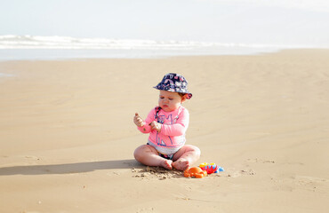Praia, bebê, rosa, piscina, areia, chapéu, criança, garota, criancinha