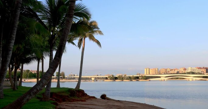 Haihua Island is an artificial island located in Danzhou City, Hainan Province. The island is composed of three independent offshore islands, and the plane shape is three flowers blooming in the sea, 