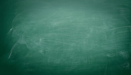 Texture of chalk on green blackboard or chalkboard background. School education board, dark wall backdrop or learning concept. - obrazy, fototapety, plakaty