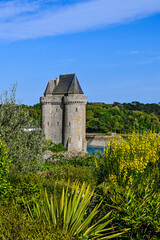 Saint-Servan, Saint-Malo, Turm, Wachturm, Solidor, Kirche, Sainte-Croix, Hafen, Boote, Fischerboote, Küste, Rance, Fluss, Port Solidor, Port Saint-Père, Bretagne, Sommer, Frankreich