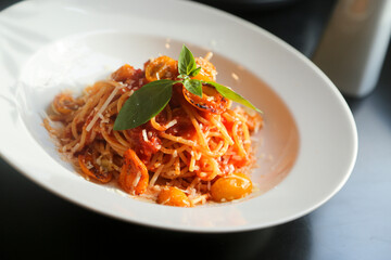 Pasta with roasted tomatoes and cheese