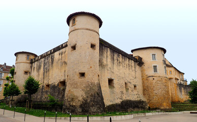 Fototapeta na wymiar The Château Vieux in Bayonne, in the Basque Country, was one of the city's strategic defense sites. It was built at the end of the 11th century on the site of the Roman castrum of Lapurdum