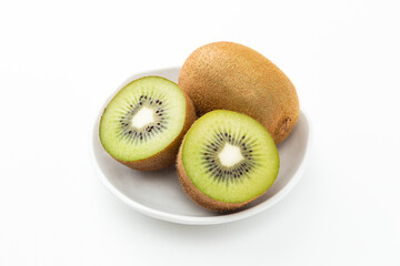 白背景にキウイフルーツ