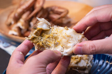 北海道産の毛蟹。贅沢な美味しい蟹味噌。