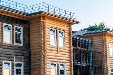 Large log house under construction