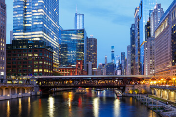 Chicago city skyline downtown skyscraper at Chicago River bridge in the United States