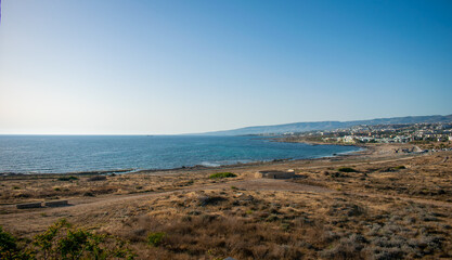 Fototapeta na wymiar Küste in Paphos, blaues Meer