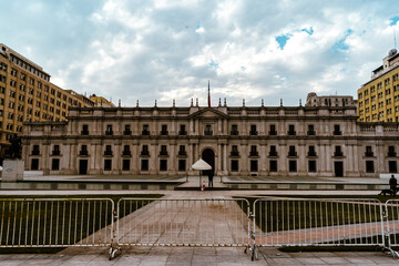 Obraz premium government palace in santiago de chile