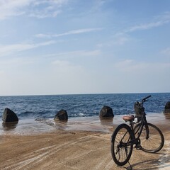 Obraz premium bicycle on the beach
