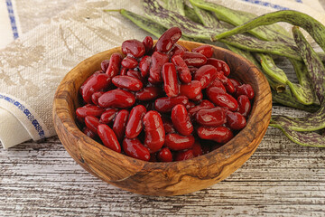 Baked red canned bean in the bowl
