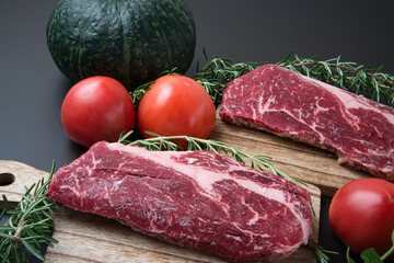 夏だ！新鮮な肉と野菜で、バーベキューを楽しもう