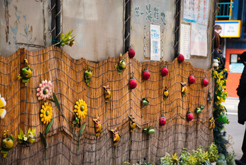 北海道　札幌市の二条市場　路地裏の和風のオブジェ