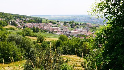 Fototapeta na wymiar Village de Champillon dans la Marne dans le vignoble champenois. France Europe