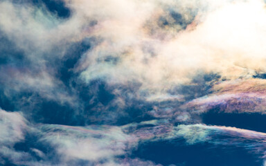 Fototapeta na wymiar View of pearl polar stratospheric clouds in the sky