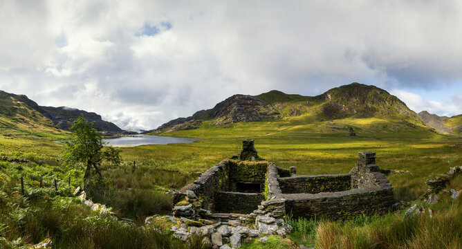 Cwmorthin farmhouse