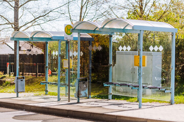 Doppelte Bushaltestelle in Gielsdorf
