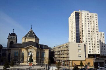 Fototapeta premium panneaux solaires, immeuble, quartier du centre ville, la Dalle, Choisy le Roi, région Ile de France, 94, Val de Marne, France