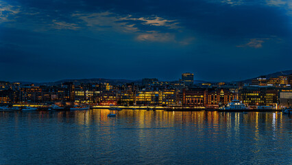 Fototapeta premium Sonnenuntergang im Oslofjörd