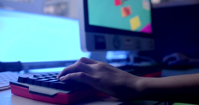 Of course way the hand used keyboard can vary depending user preferences type keyboard applications being used. These just some examples of how hand can interact computer keyboard expert subject