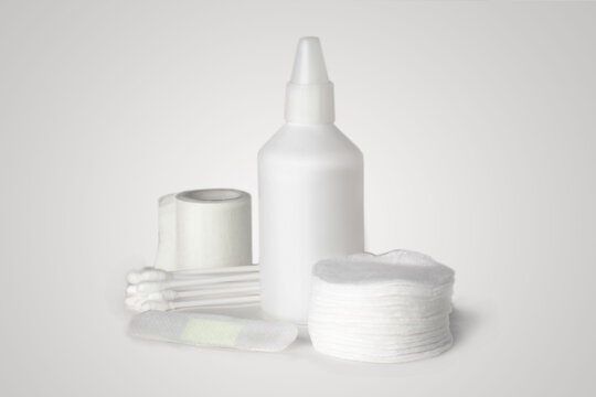 Set help for wounds and bruises, cotton pad, plaster, cotton buds, chlorhexidine