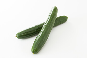 白背景のキュウリ