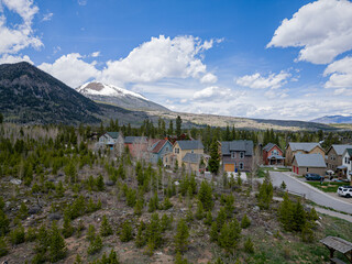 Aerial view of the landscape along Rainbow Lake Trail - obrazy, fototapety, plakaty