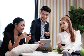 Colleagues of business people working in the office