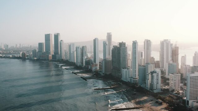 Playa Cartagena desde boca grande, edificios