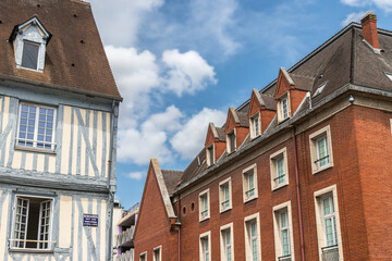 Fototapeta na wymiar the town of Evreux, in Normandy