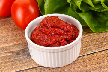 Tomato puree sauce for cooking