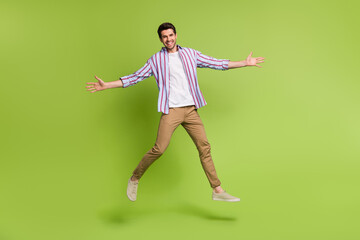 Full size photo of good mood satisfied pleasant person wear stylish clothes flying glad to see you...