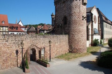Fototapeta na wymiar medieval ramparts in obernai in alsace (france)