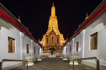 Wat Arun the temple of dawn - 625913655