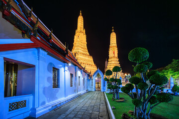 Wat Arun the temple of dawn - 625913656