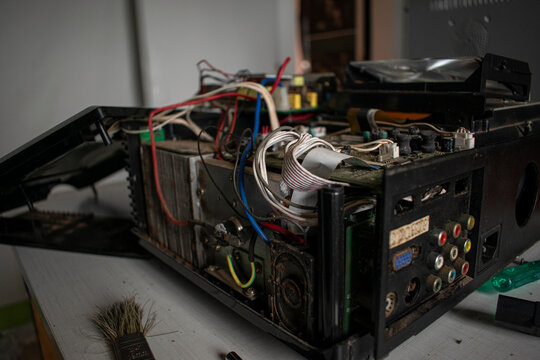 Projetor de Led para filmes e v&iacute;deos, eletr&ocirc;nica, circuito, fresnel