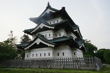 Naklejka premium Hirosaki Castle in Aomori, Japan - 日本 青森 弘前城 