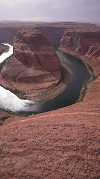 Un fleuve dans un canyon - Horseshoe Bend en arizona