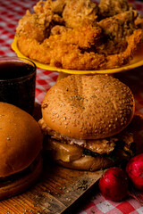 cookies on a plate, chicken tasty hamburguer