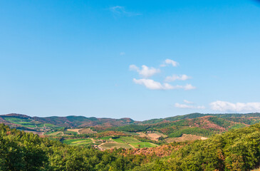 Fototapeta na wymiar Tuscany landscape and clouds 