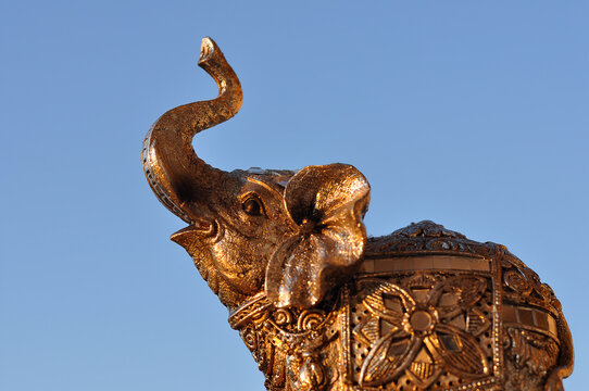 lindo elefante indiano decorativo, elefante símbolo de boa sorte, sabedoria, poder e sucesso.