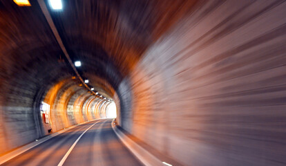 Frauentobel Tunnel auf der Arosstrasse Richtung Arosa, Gemeinde Arosa im Kanton Graubünden...