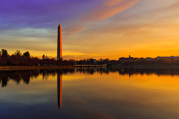 Fototapeta na wymiar Washington Monument Sunrise
