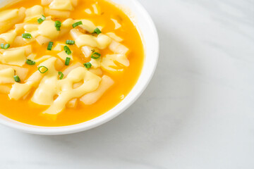 tteokbokki with cheese or Korean rice cake with cheese