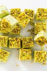 Pistachio fudge
