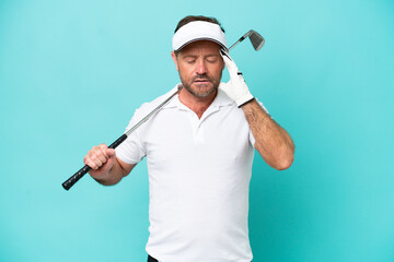 Middle age caucasian golfer player man isolated on blue background with headache