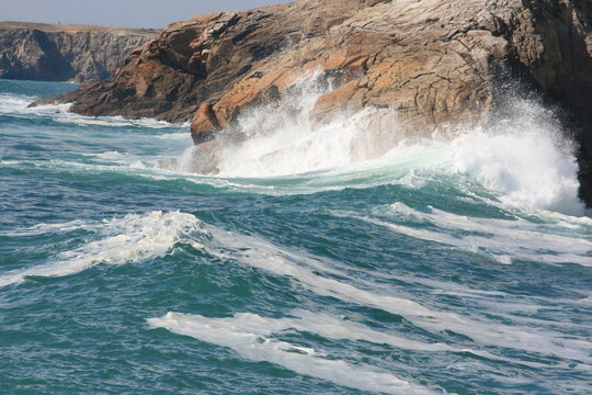 C&ocirc;te sauvage de la Presqu'&icirc;le de Quiberon, c&ocirc;te atlantique (Bretagne, Morbihan, France)